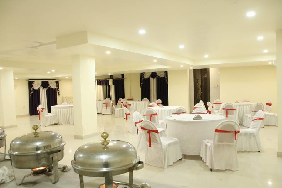 Hotel The Grand Orion Chinhat Exterior foto